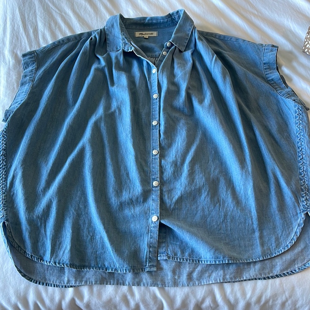 MADEWELL oversized sleeveless chambray denim shirt